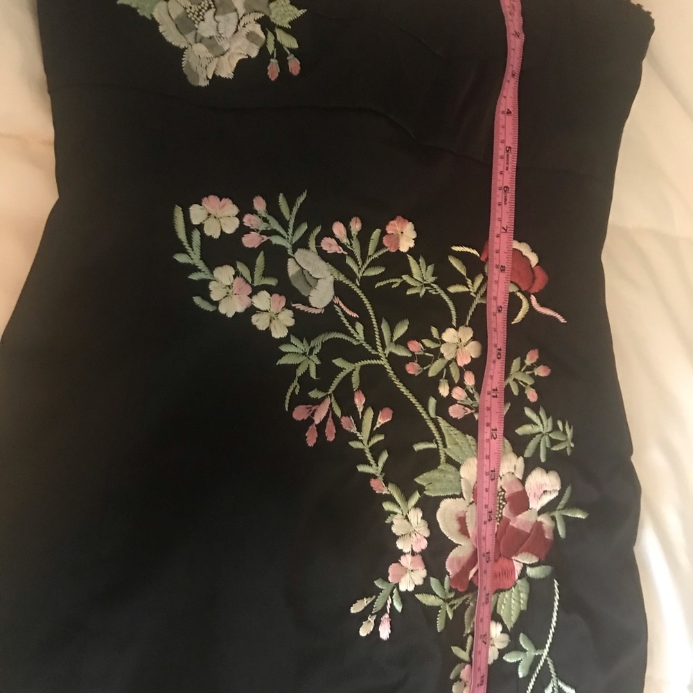 Forever Floral Design Embroidery Dress Size Large - Picture 9 of 11